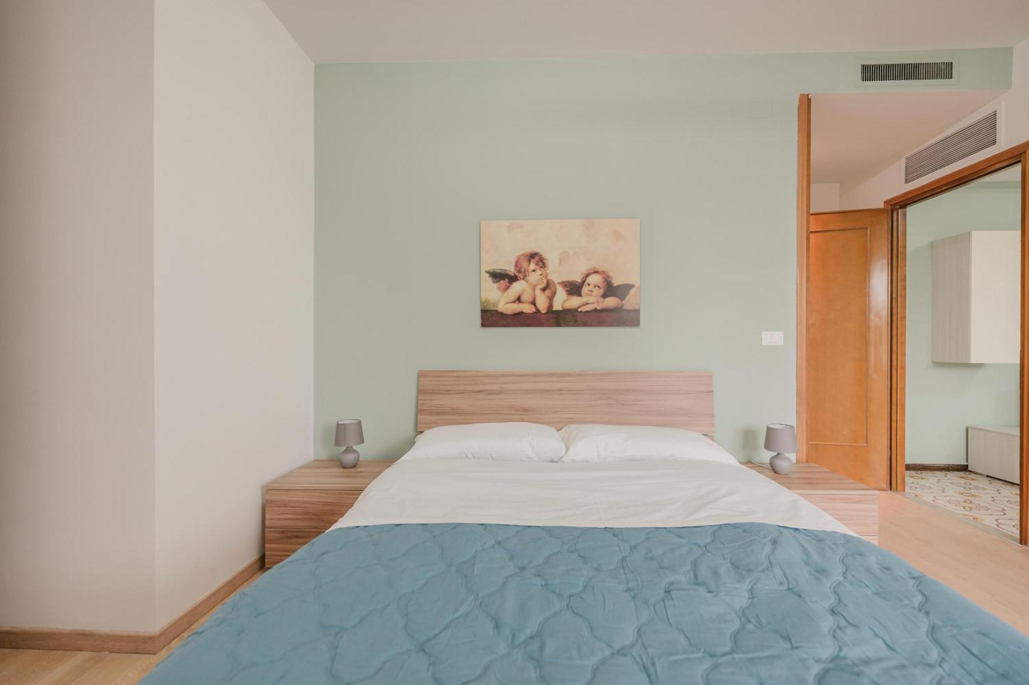 Viky Flat - 15 Min From & Free Parking Apartment