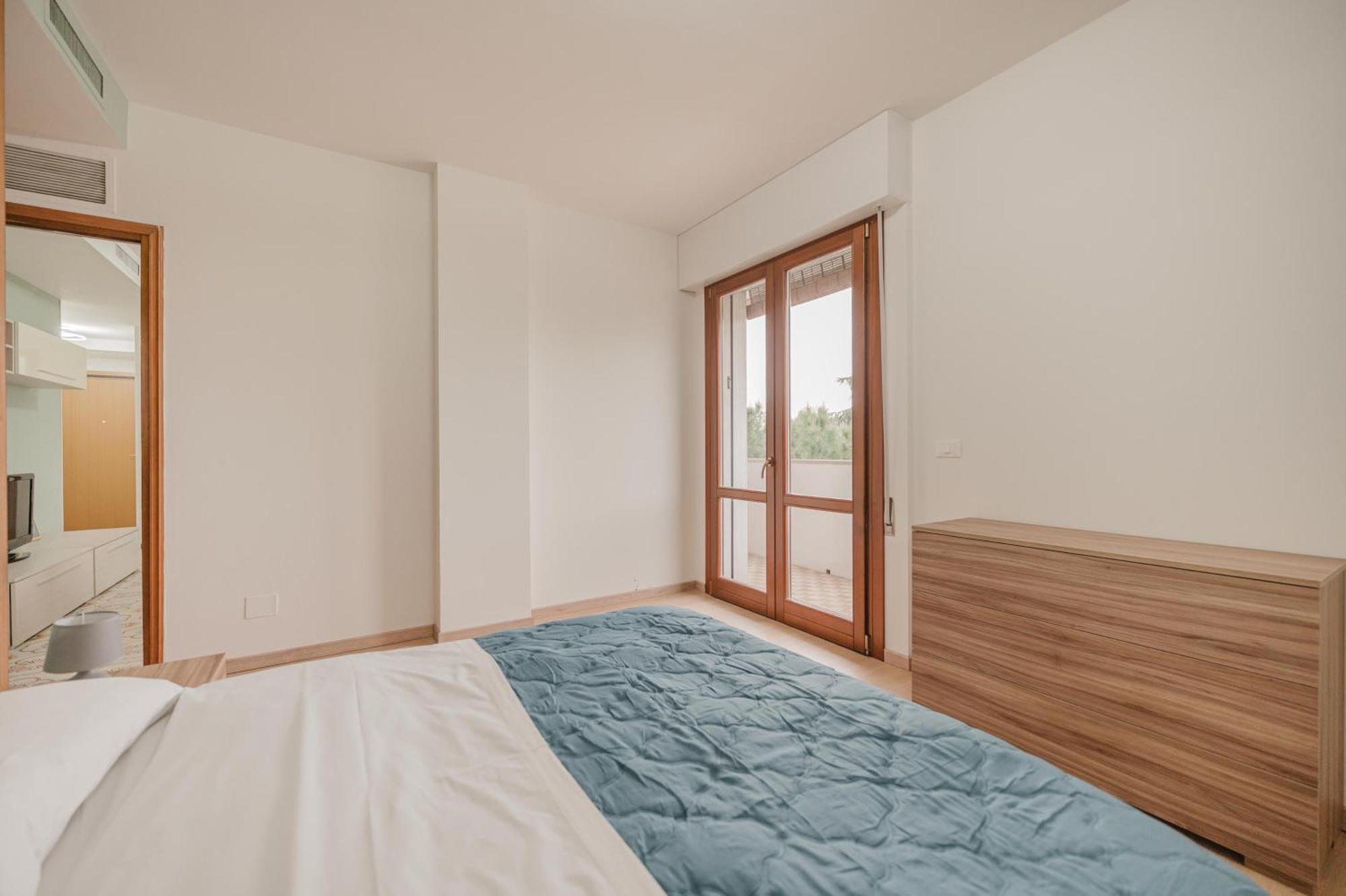 Viky Flat - 15 Min From & Free Parking *